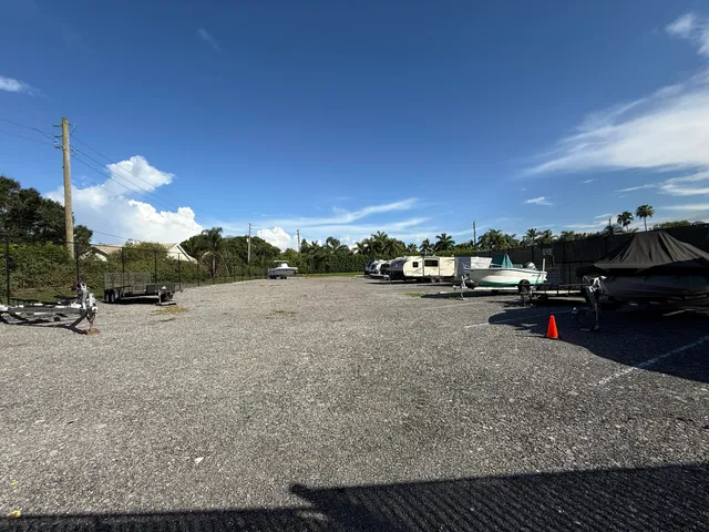 $925,000 | 4821 Southwest Lake Grove Circle, Palm City, FL 34990