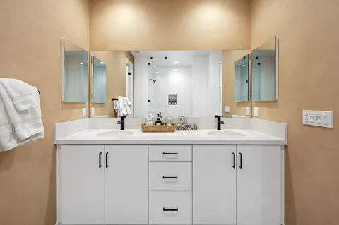 $949,000 | 80378 Whisper Rock Way, La Quinta, CA 92253