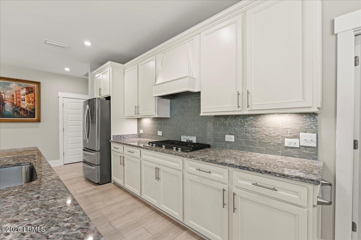 322 Destiny Drive Okatie, SC 29909 - Photo 9 of 49 09-Kitchen