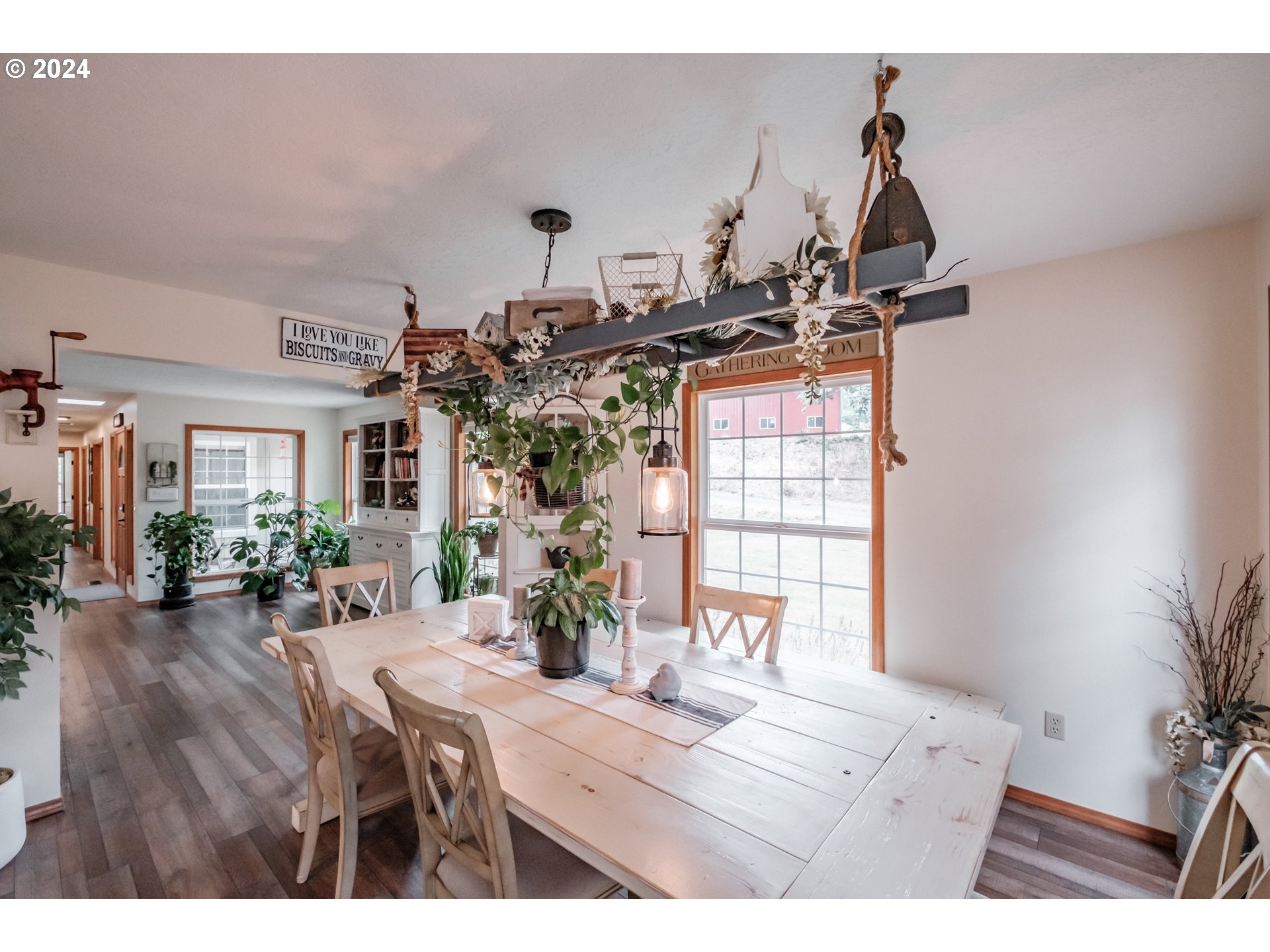 40166 Gates School Road Gates, OR 97346 - Photo 17 of 47 a view of a living room and dining room