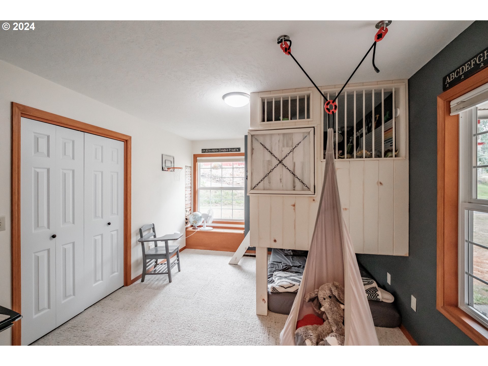 40166 Gates School Road Gates, OR 97346 - Photo 22 of 47 a living room with furniture and a window