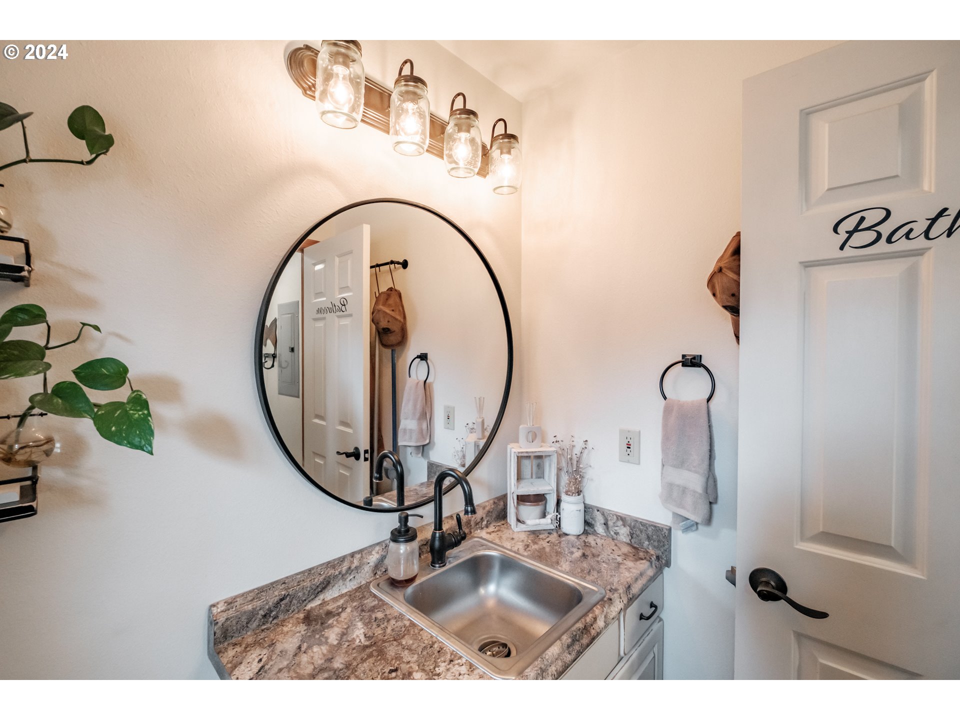 40166 Gates School Road Gates, OR 97346 - Photo 28 of 47 a bathroom with a sink and a mirror