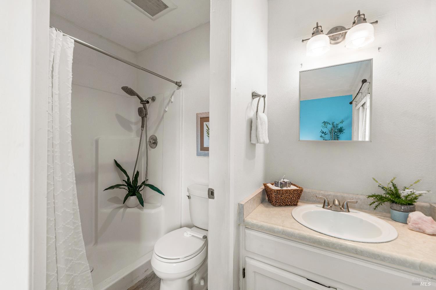 518 Courtyard Circle Santa Rosa, CA 95407 - Photo 10 of 19