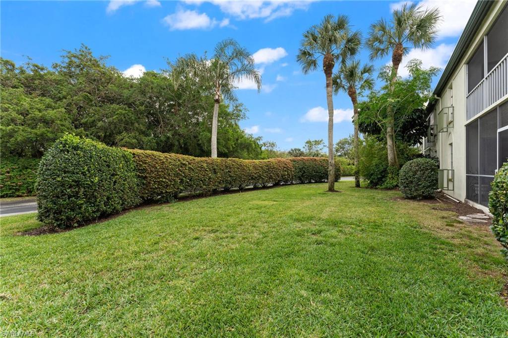 208 Bobolink Way, Unit 208A Naples, FL 34105 - Photo 29 of 33