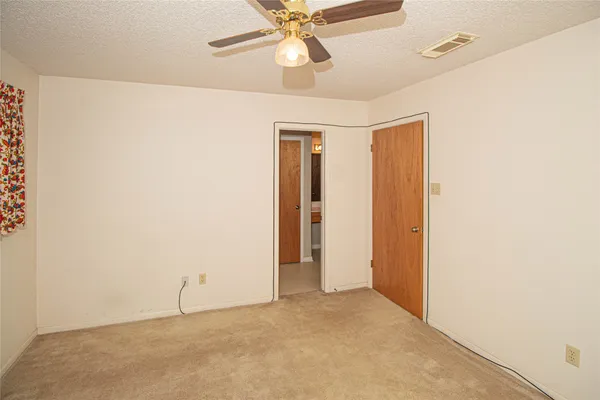 an empty room