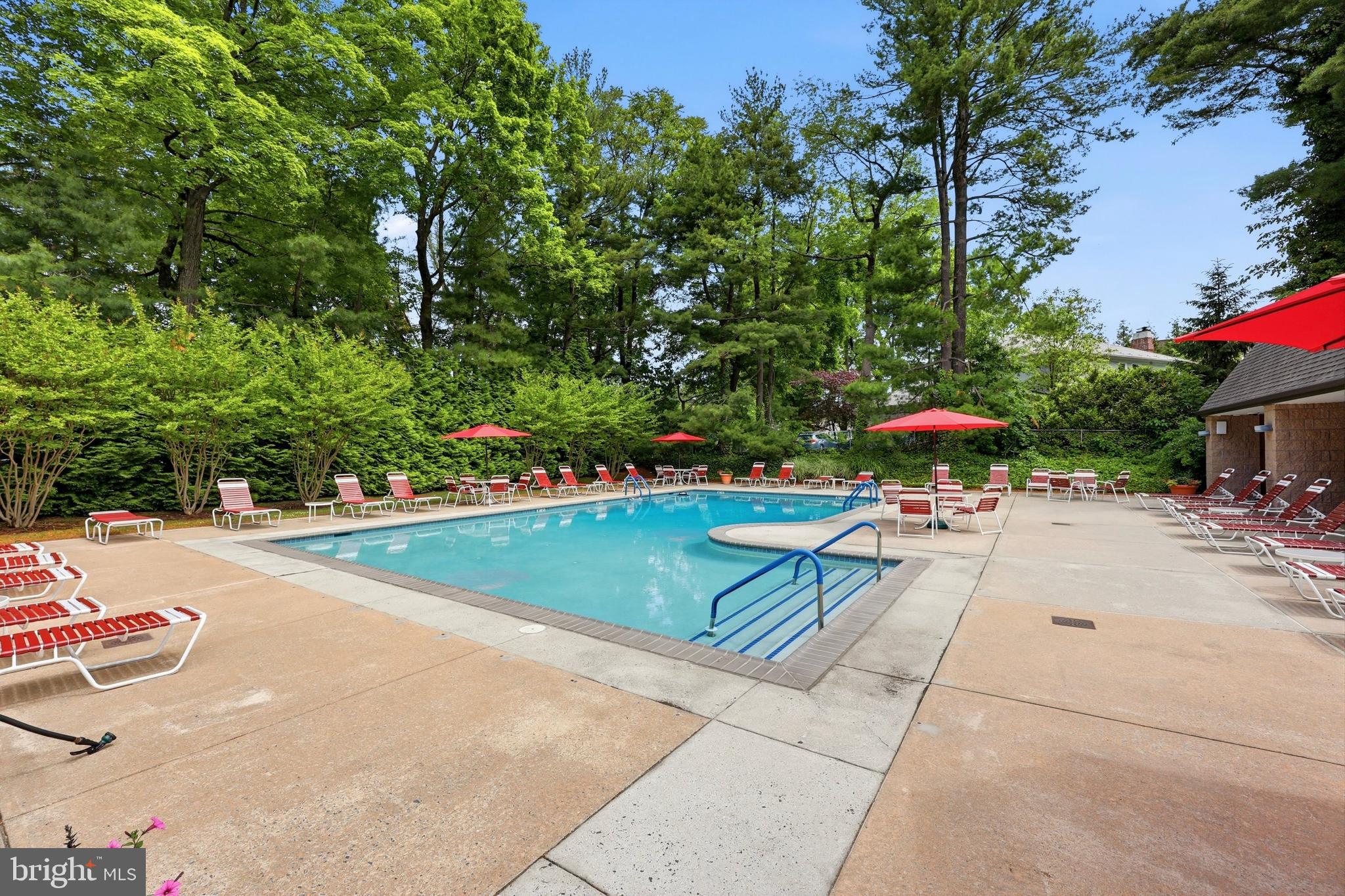 41 Conshohocken State Road, Unit 603 Bala Cynwyd, PA 19004 - Photo 29 of 37 Pool Area