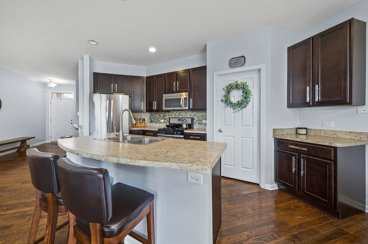 2845 Church Road Aurora, IL 60502 - Photo 10 of 31