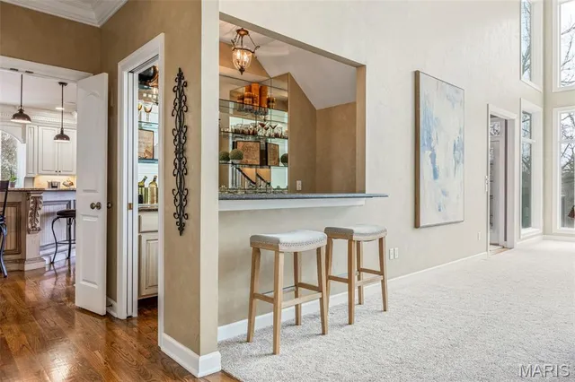 $1,690,000 | 1040 Greystone Manor Parkway, Chesterfield, MO 63005