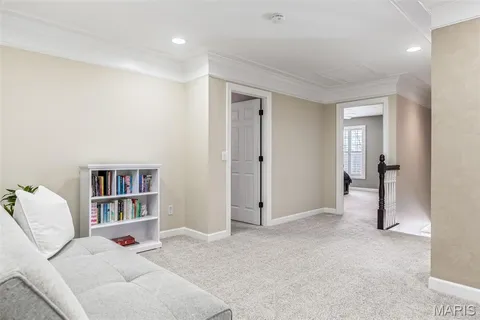 $1,690,000 | 1040 Greystone Manor Parkway, Chesterfield, MO 63005