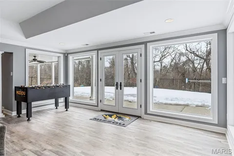 $1,690,000 | 1040 Greystone Manor Parkway, Chesterfield, MO 63005