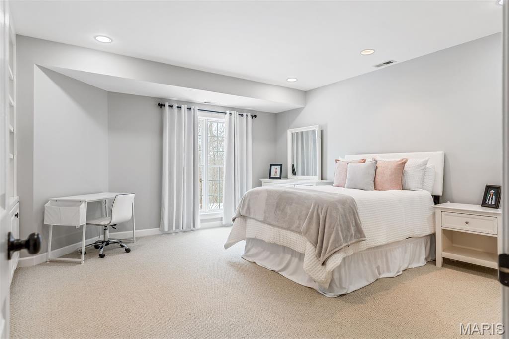 1040 Greystone Manor Parkway Chesterfield, MO 63005 - Photo 65 of 79