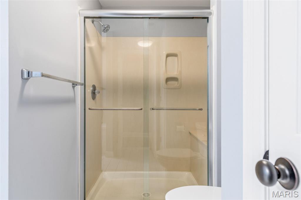 1040 Greystone Manor Parkway Chesterfield, MO 63005 - Photo 68 of 79