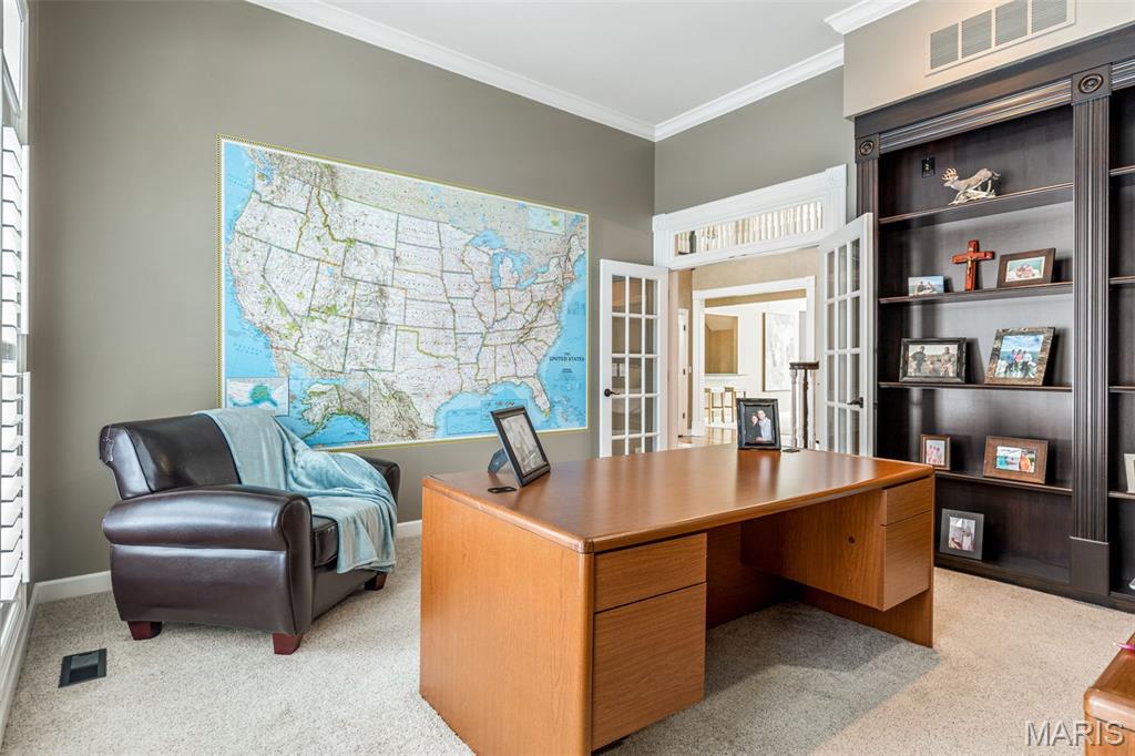 1040 Greystone Manor Parkway Chesterfield, MO 63005 - Photo 7 of 79