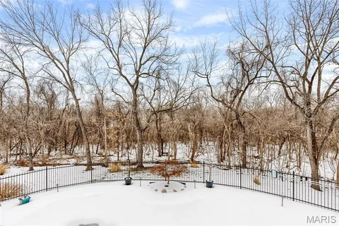 $1,690,000 | 1040 Greystone Manor Parkway, Chesterfield, MO 63005