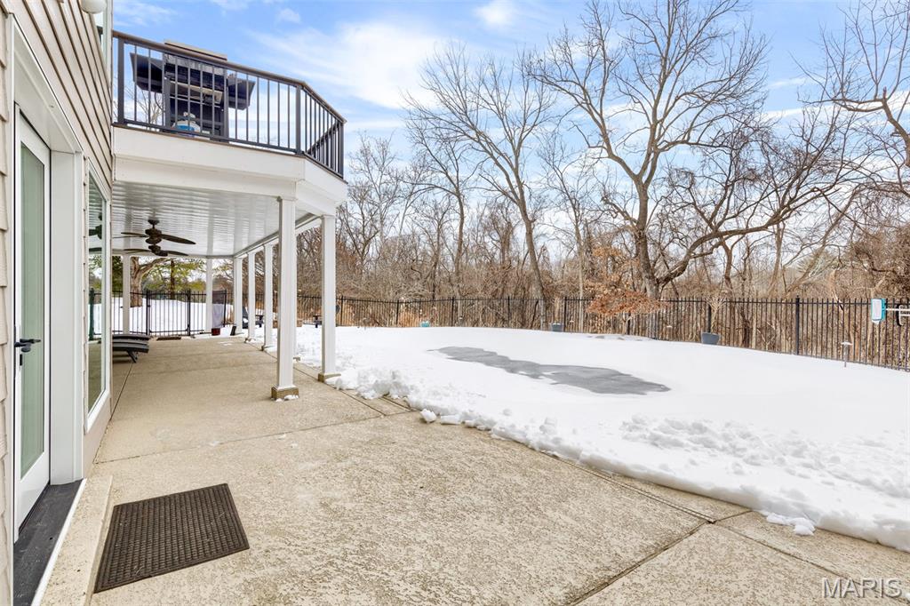 1040 Greystone Manor Parkway Chesterfield, MO 63005 - Photo 76 of 79