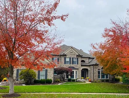 $1,690,000 | 1040 Greystone Manor Parkway, Chesterfield, MO 63005