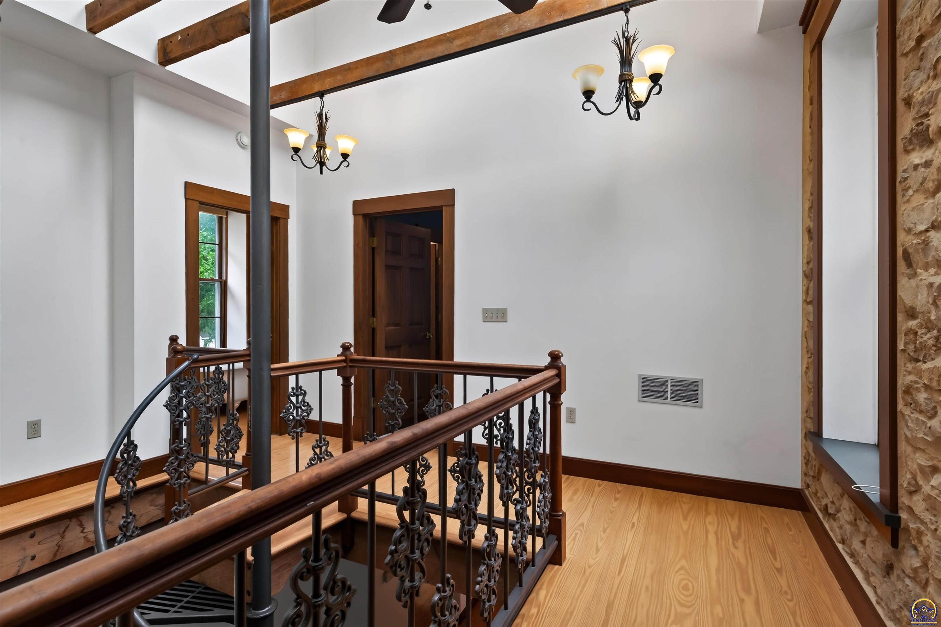 10050 Southwest Jordan Road Wakarusa, KS 66546 - Photo 15 of 53 Gallery Image 15