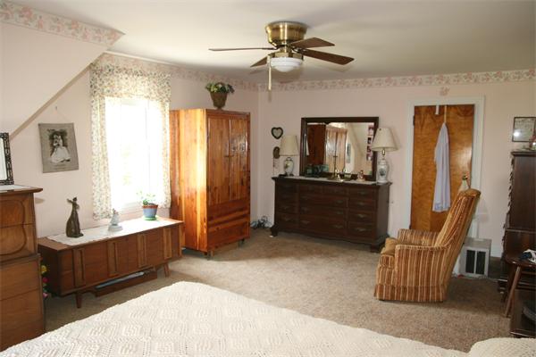 206 Greenwood Road Andover, MA 01810 - Photo 8 of 12 Gallery Image 8