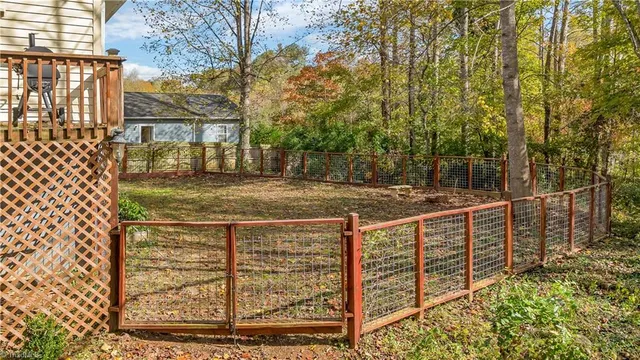 $210,000 | 823 Queens Street Northwest, Lenoir, NC 28645