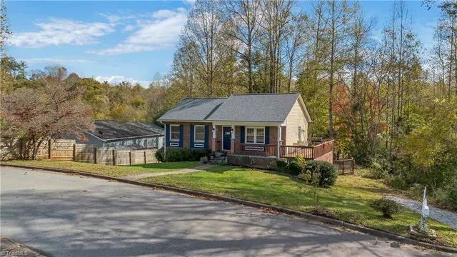 $210,000 | 823 Queens Street Northwest, Lenoir, NC 28645