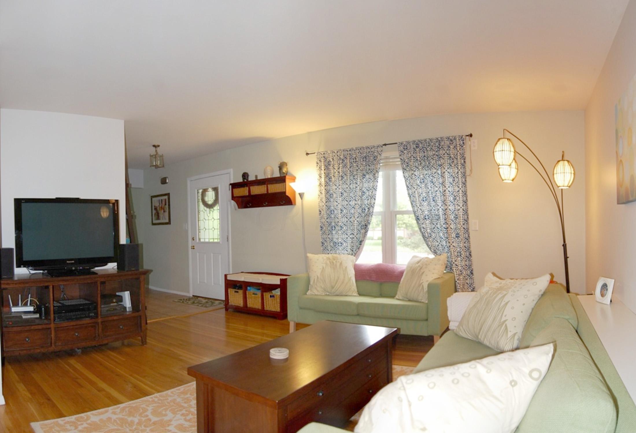 1111 Woodmere Road Columbus, OH 43220 - Photo 3 of 25