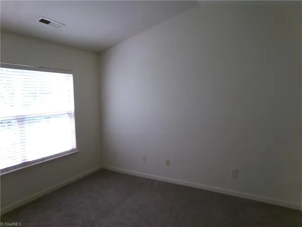 $1,695 | 211 Malamute Lane, Greensboro, NC 27407