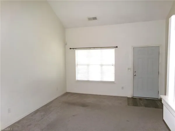 $1,695 | 211 Malamute Lane, Greensboro, NC 27407