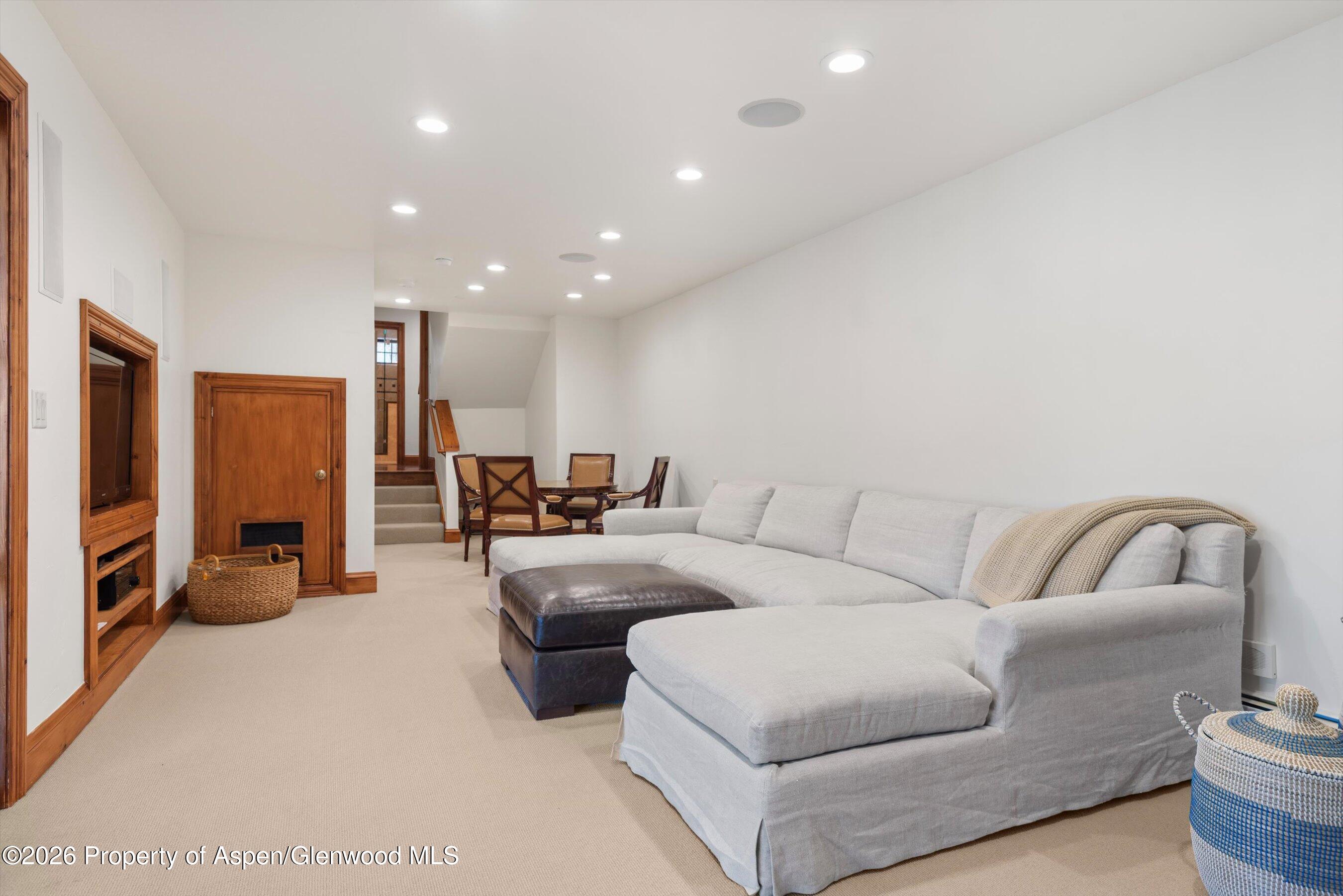 364 Ridge Road Snowmass Village, CO 81615 - Photo 34 of 57 26-364RidgeRd_03172026_046