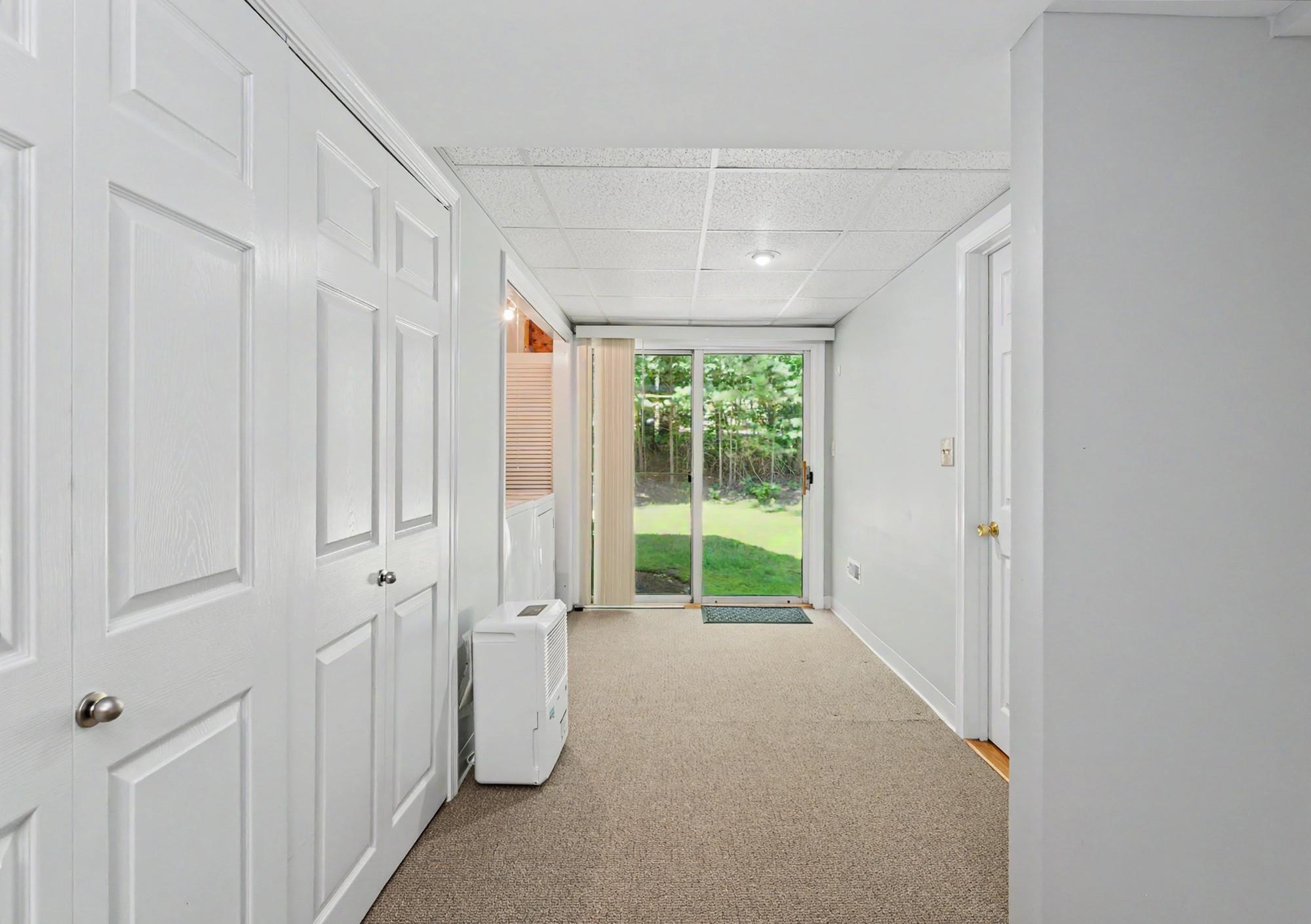 3 Salisbury Road Nashua, NH 03064 - Photo 32 of 48