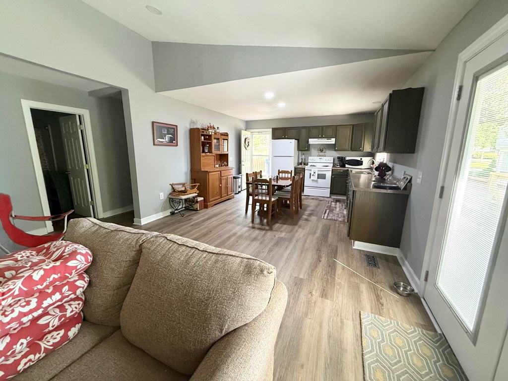 1095 Lakeview Street Abbeville, AL 36310 - Photo 6 of 26