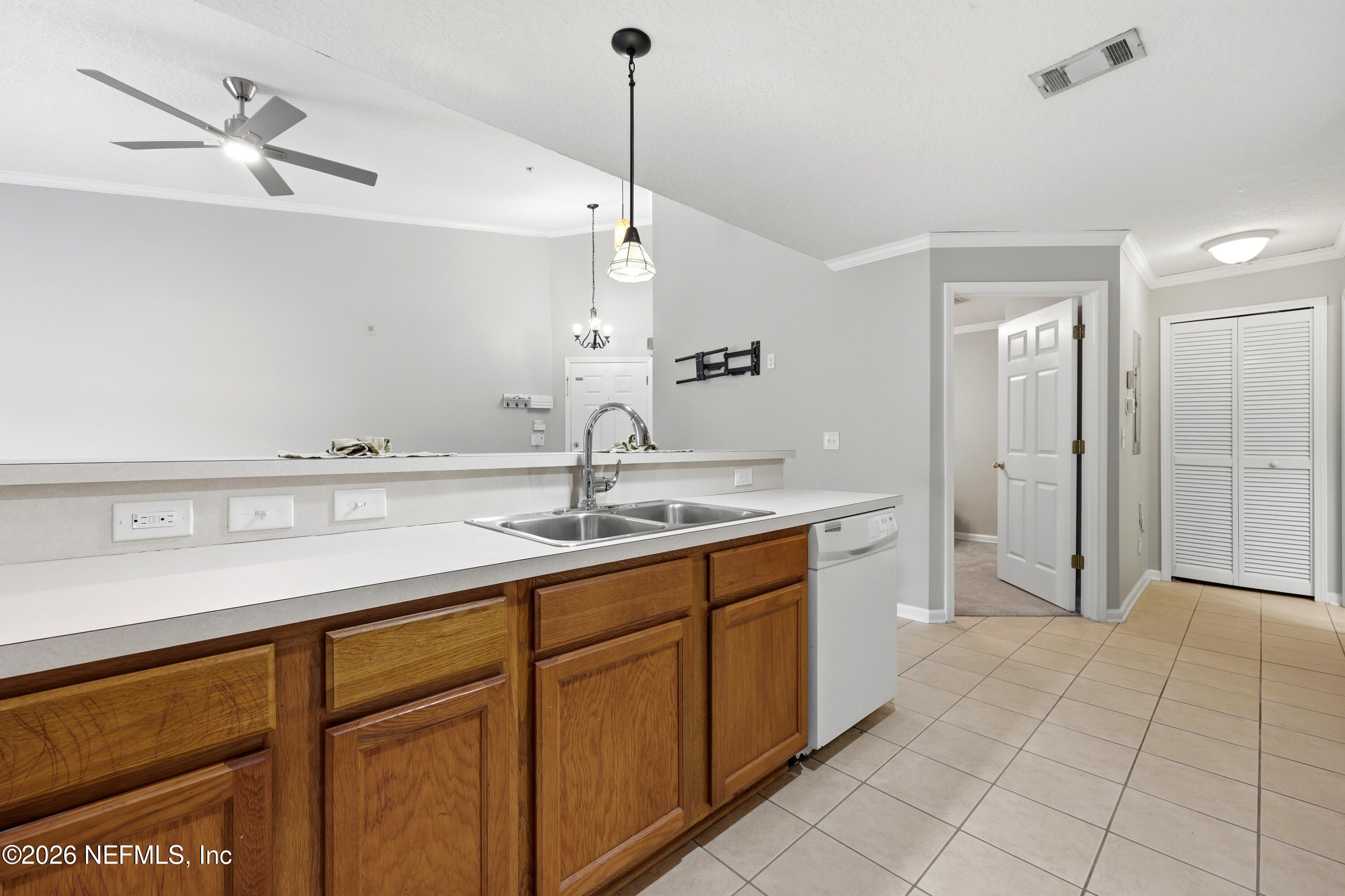 7920 Merrill Road, Unit 411 Jacksonville, FL 32277 - Photo 2 of 36 Cook delicious meals here!