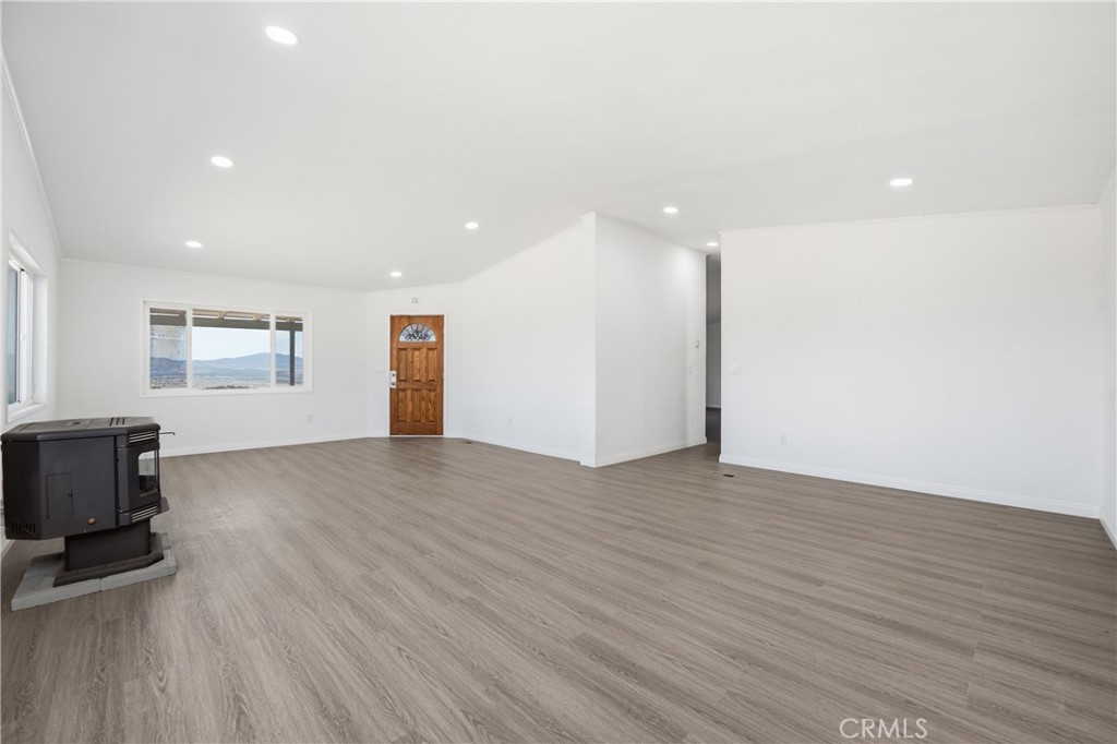 56515 Dickson Way Anza, CA 92539 - Photo 26 of 51 Living Room