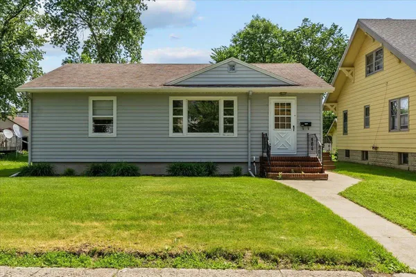 $150,000 | 606 7th Street North, Wahpeton, ND 58075