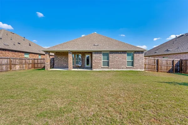 $325,000 | 3519 Tunnel Avenue, Aubrey, TX 76227