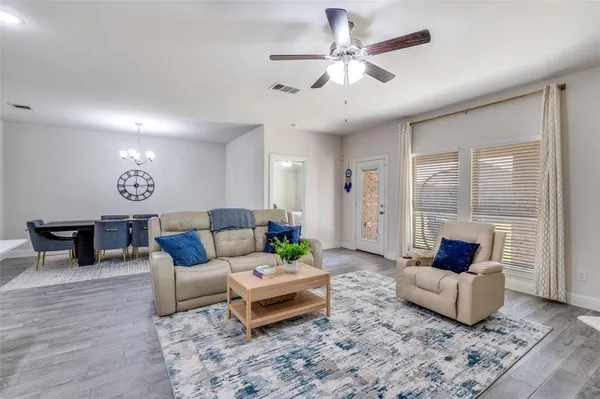 $325,000 | 3519 Tunnel Avenue, Aubrey, TX 76227