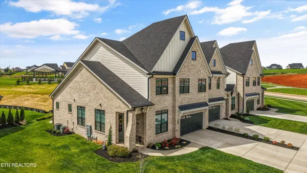 $709,900 | 1162 Branch Hook Road, Knoxville, TN 37934