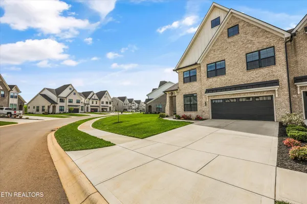 $709,900 | 1162 Branch Hook Road, Knoxville, TN 37934