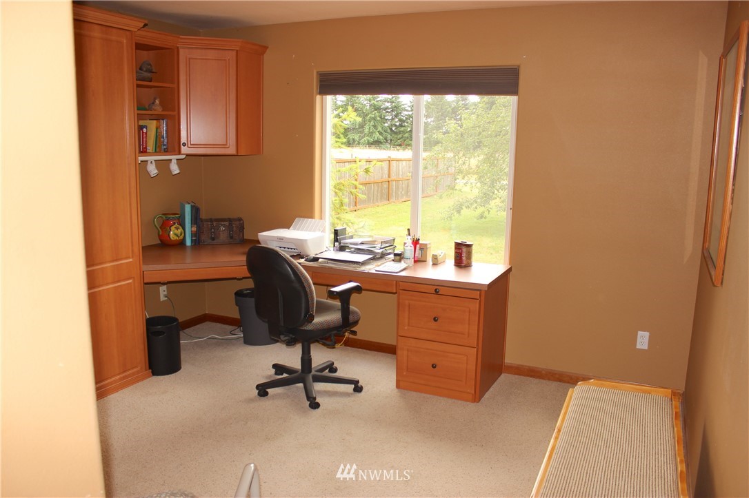 7436 Creekside Lane Southwest Rochester, WA 98579 - Photo 21 of 39