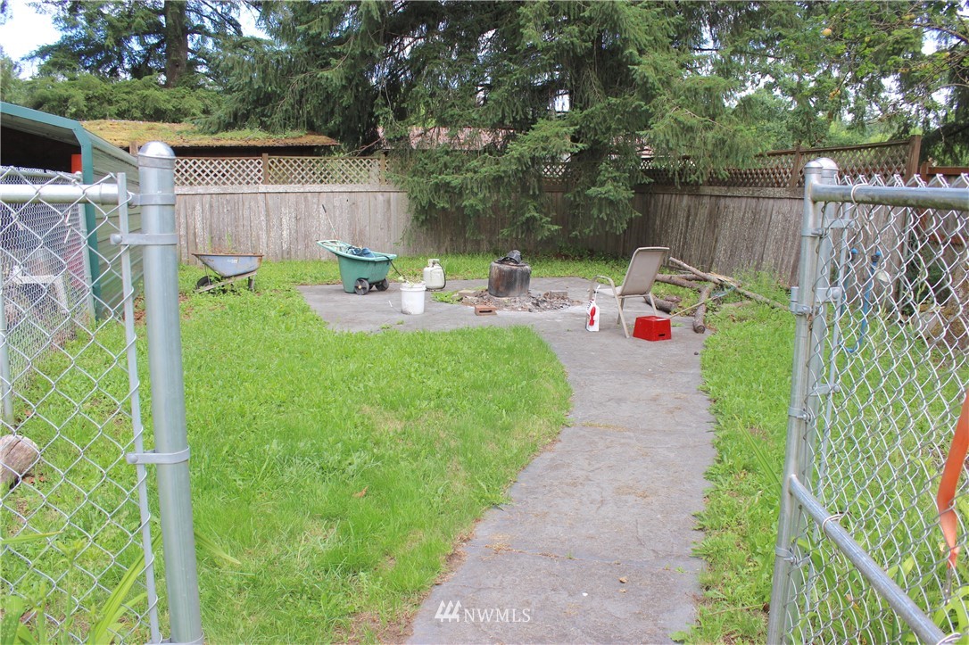 7436 Creekside Lane Southwest Rochester, WA 98579 - Photo 36 of 39