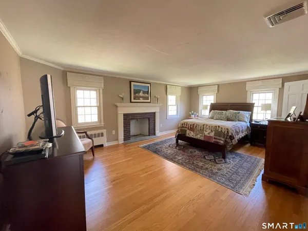 $699,900 | 9 Michael Drive, Canton, CT 06019