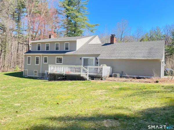 $699,900 | 9 Michael Drive, Canton, CT 06019