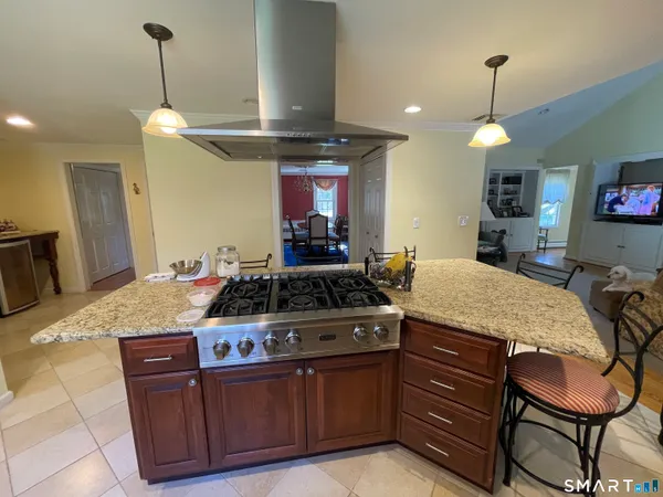 $699,900 | 9 Michael Drive, Canton, CT 06019