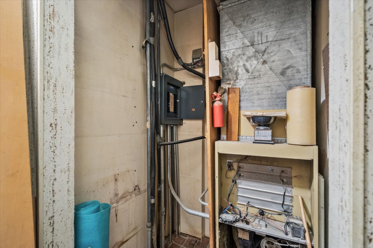 9620 West Higgins Road, Unit 2D Rosemont, IL 60018 - Photo 9 of 17 Gallery Image 9