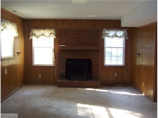 1723 Bolingbroke Road High Point, NC 27265 - Photo 4 of 8 Den/Family/Great Room.