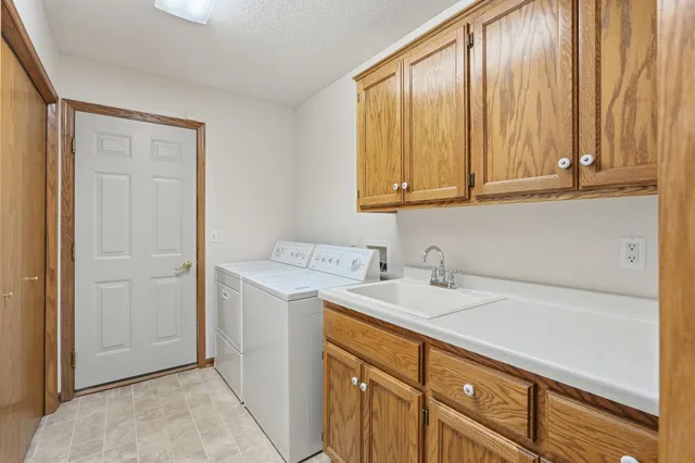 $450,000 | 174 Wedgewood Drive, Mahtomedi, MN 55115