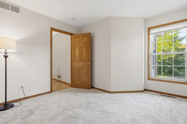 $450,000 | 174 Wedgewood Drive, Mahtomedi, MN 55115