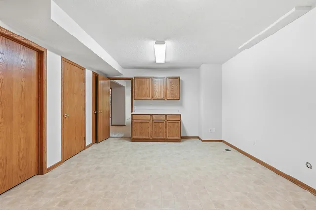 $450,000 | 174 Wedgewood Drive, Mahtomedi, MN 55115