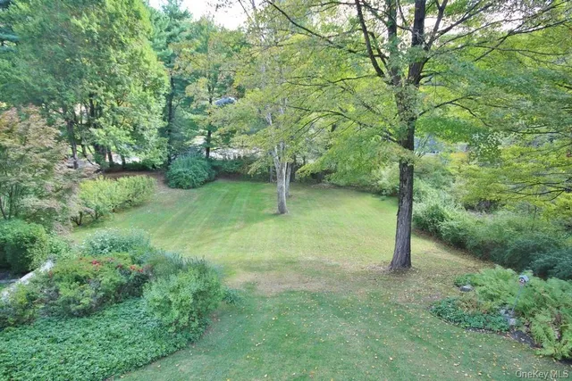 $1,099,222 | 58 Hidden Hollow Lane, Millwood, NY 10546