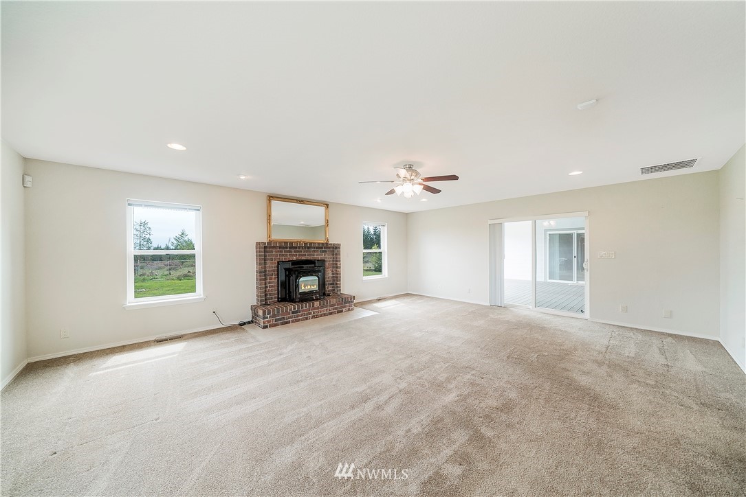 662 Centralia Alpha Road Chehalis, WA 98532 - Photo 5 of 25 Gallery Image 5