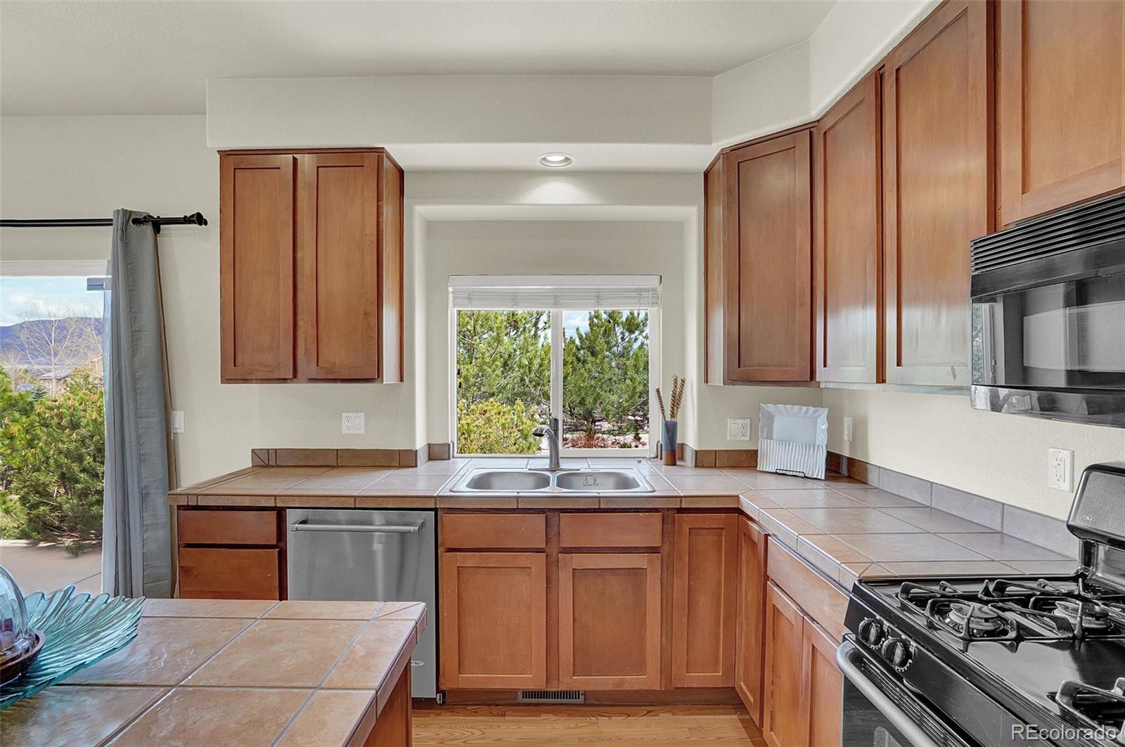 525 Talus Road Monument, CO 80132 - Photo 10 of 40 Gallery Image 10
